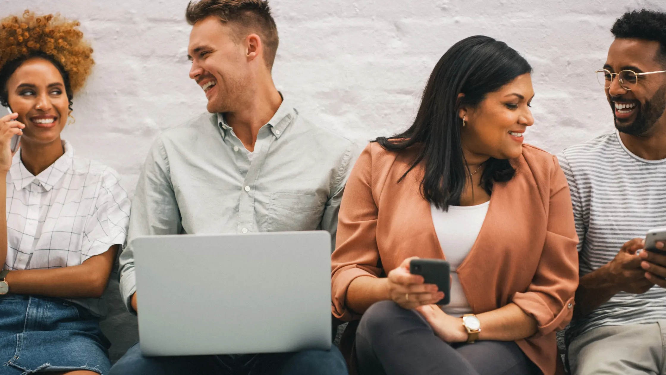 Como construir uma rede de contatos profissionais? Veja nossas dicas